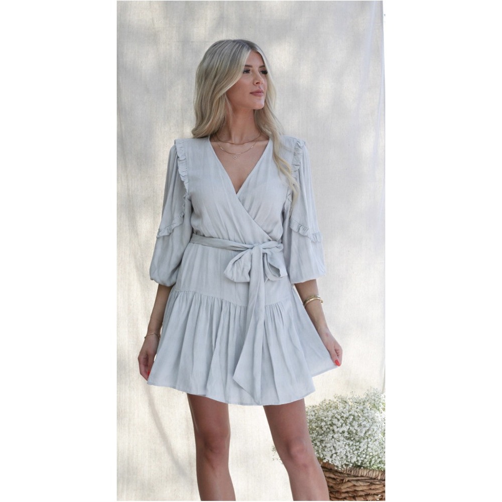 Womens Medium Wrap Dress White‎ Tiered Ruffle Boho Cottagecore Coquette